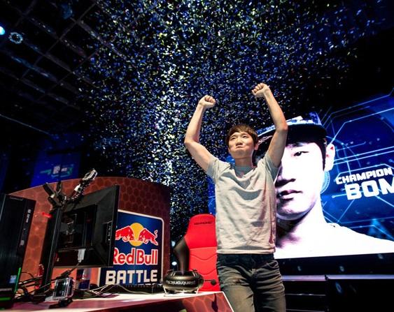 Competitive Esports & Pro Gaming